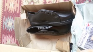 Akılcı Tekstil Kozmetik (rivan Ayakkabı) 150 Tl Ye Ayakkabı Sipariş Ettim 5 Tl'lik Ayakkabı Geldi Bağcıksız