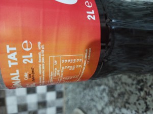 Solmuş Coca Cola Etiketi Güneşte Kalmış Kola Satılıyor